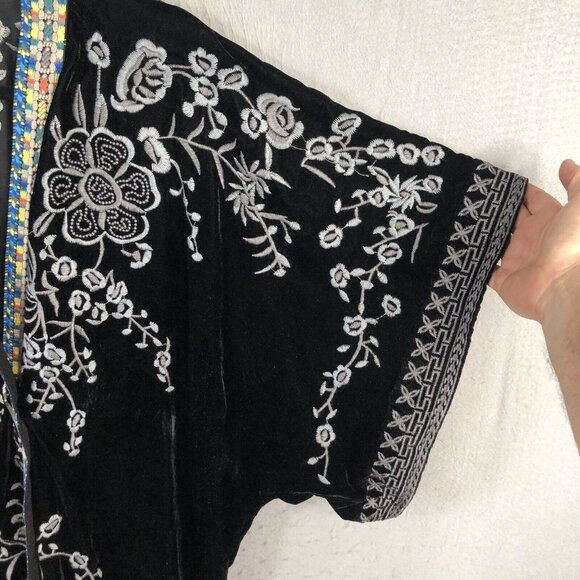 Velvet Embroidery Cardigan Womens Medium Black Boho Art to Wear Event L&B - Picture 10 of 16